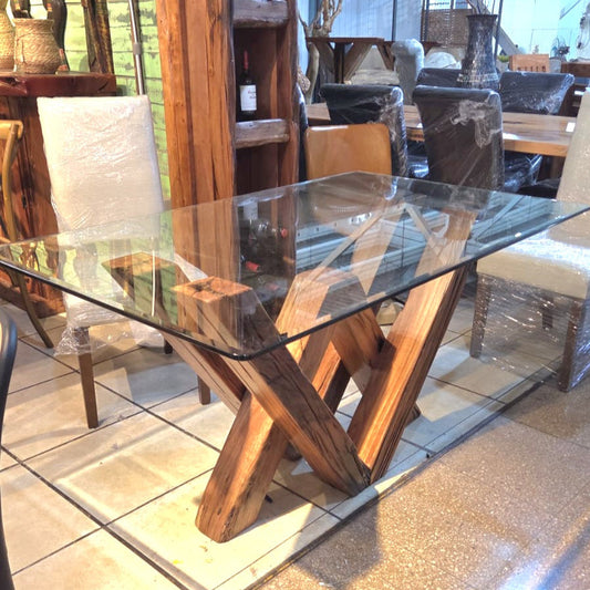 Mesa de Comedor Vidrio y Durmiente de Tren