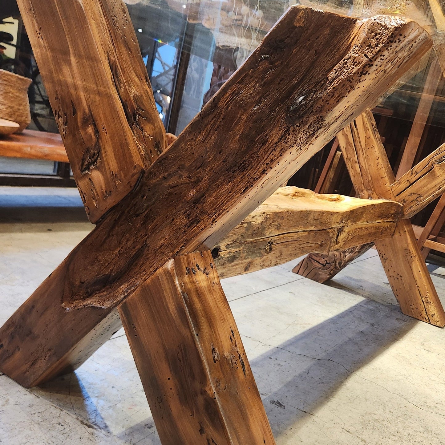 Mesa de Comedor Vidrio Cross Durmiente