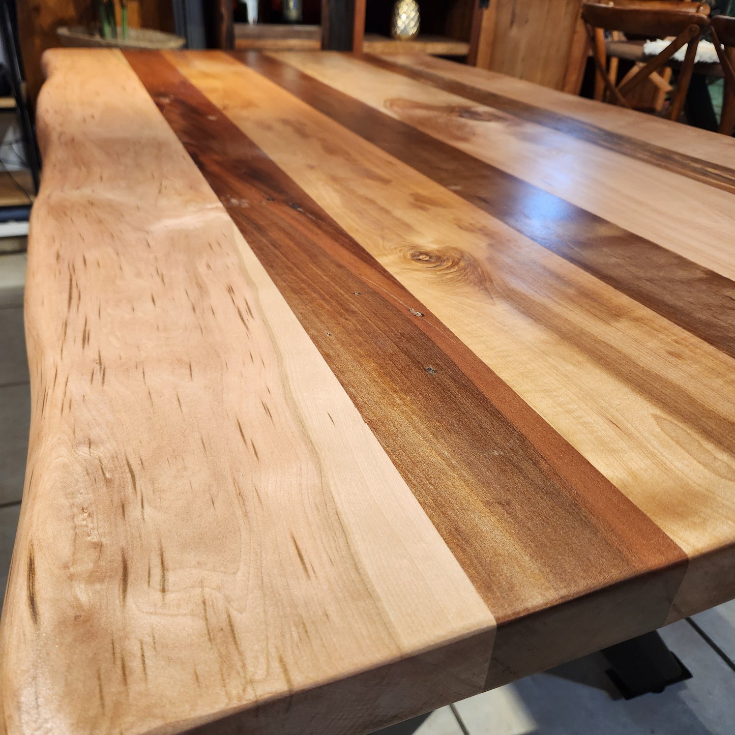 Mesa de Comedor Cerezo Cruce W| Lenga &  Fierro