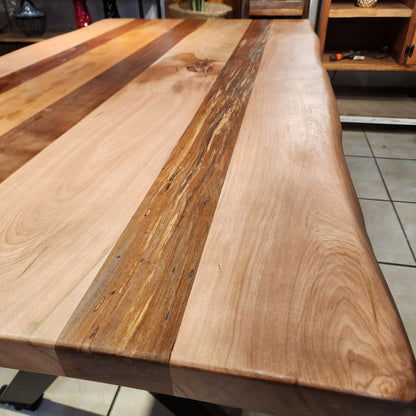 Mesa de Comedor Cerezo Cruce W| Lenga &  Fierro