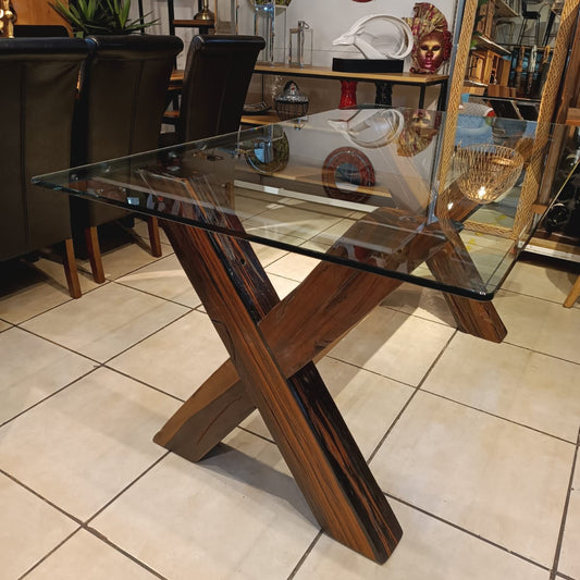 Mesa de Comedor Vidrio Cross & Durmiente de Tren