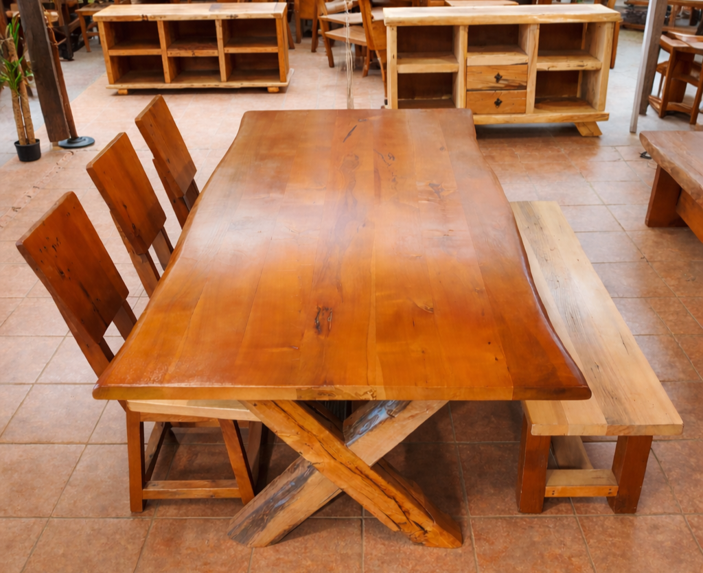 Mesa de comedor de roble con base de madera de diseño rústico