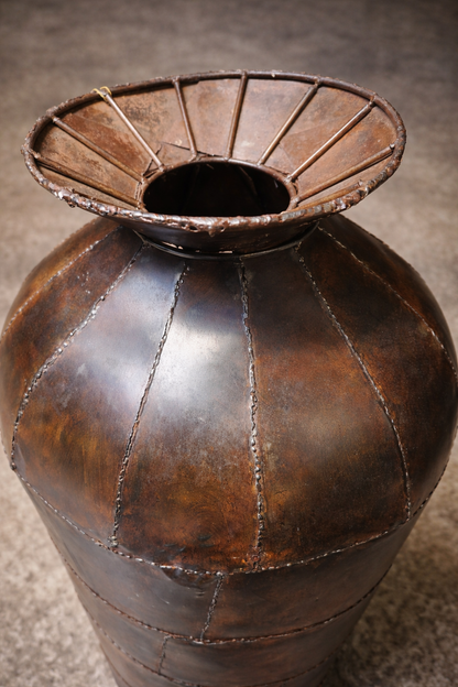 Jarrón Metálico Decorativo