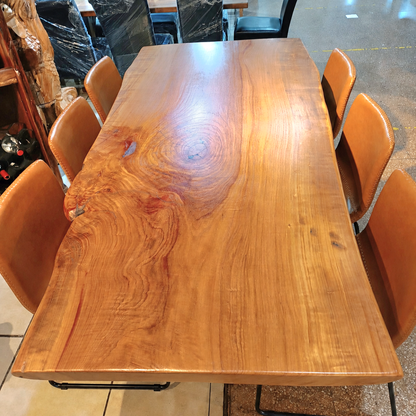 Mesa de Comedor Koiwu  | Coihue & Durmientes de Tren